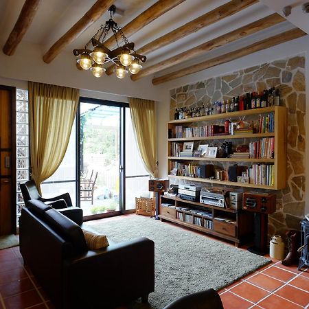 Shire Homestay Luodong Exteriör bild
