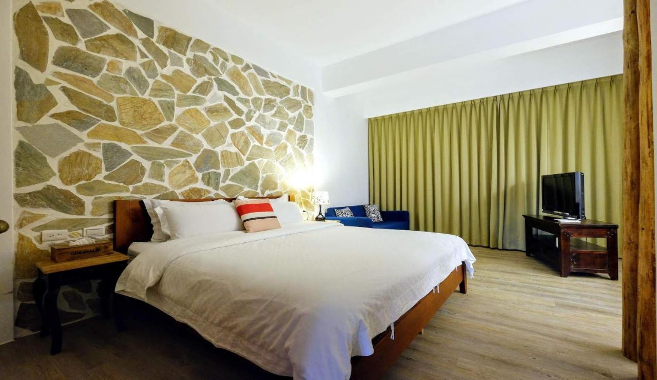 Shire Homestay Luodong Exteriör bild