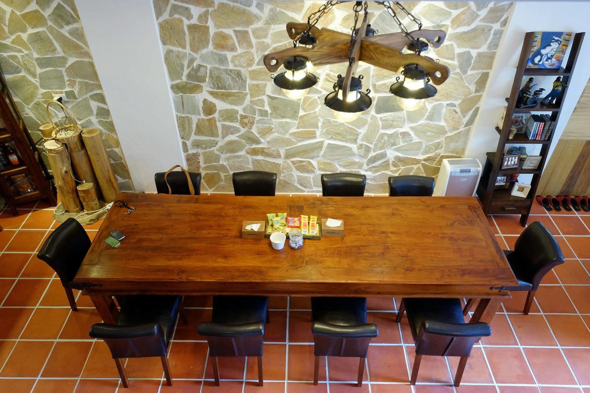 Shire Homestay Luodong Exteriör bild