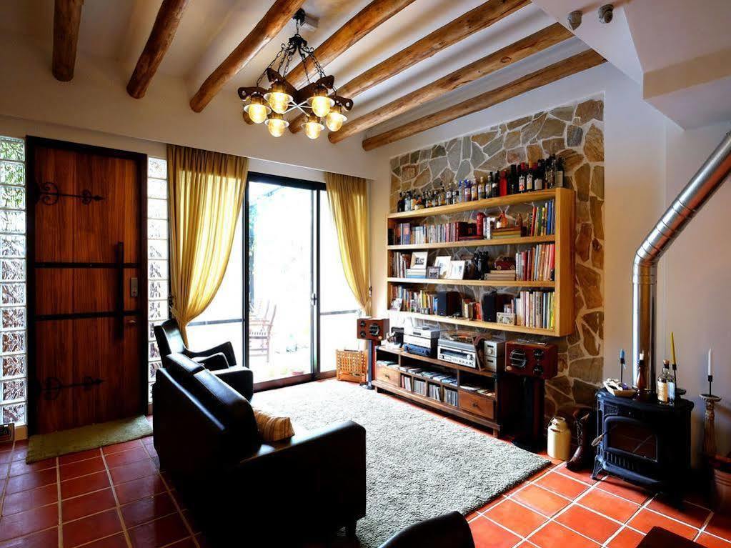 Shire Homestay Luodong Exteriör bild